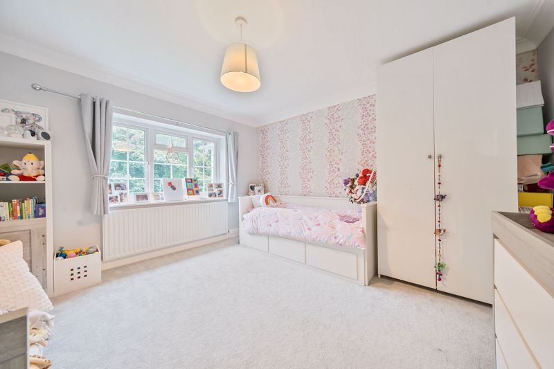 Bedroom- click for photo gallery